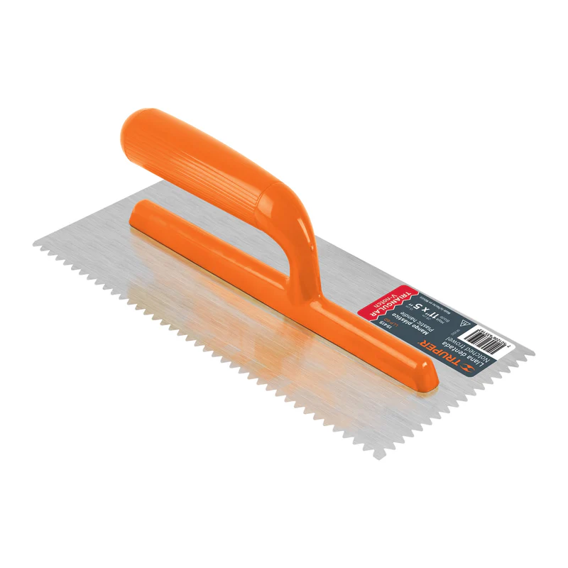 Llana Truper 11" x 5" Dentada Triangular Mango de plastico